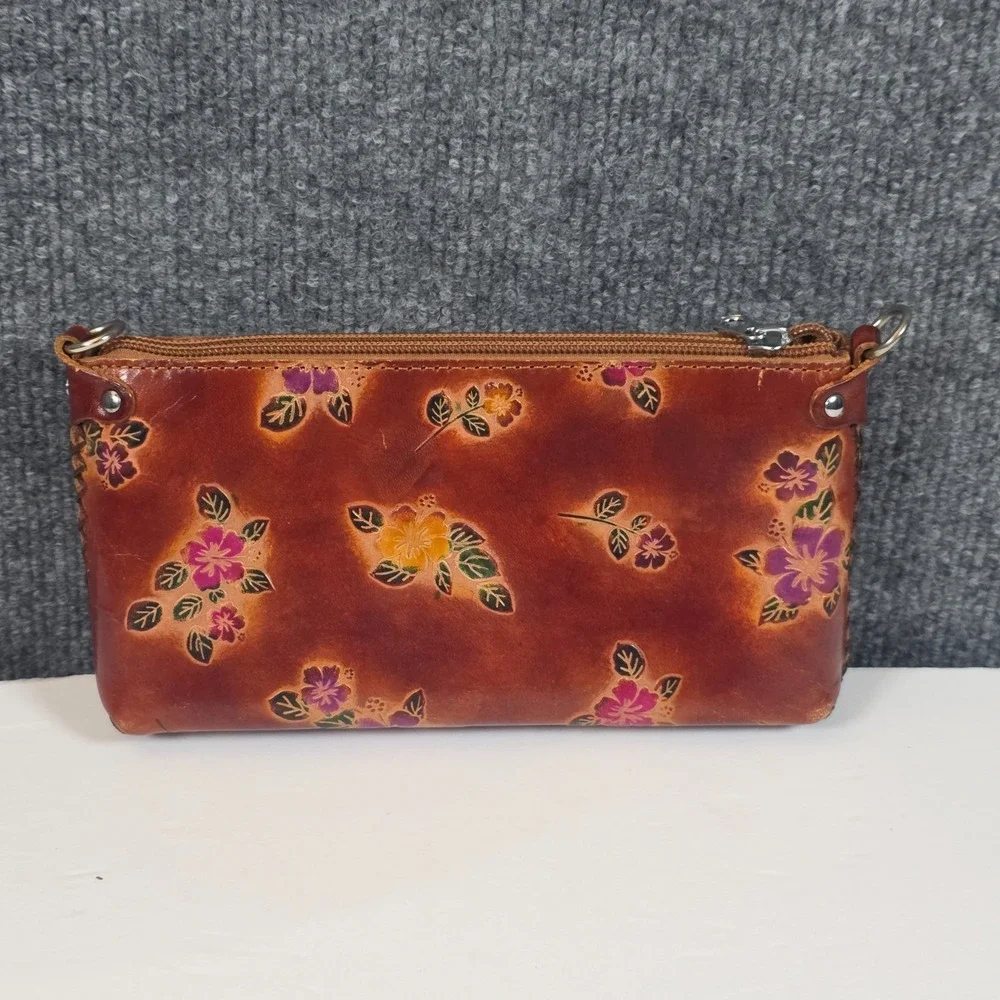 VTG Genuine Leather Clutch Zip Wallet Engraved Zip Closure‎ Floral Hawaii